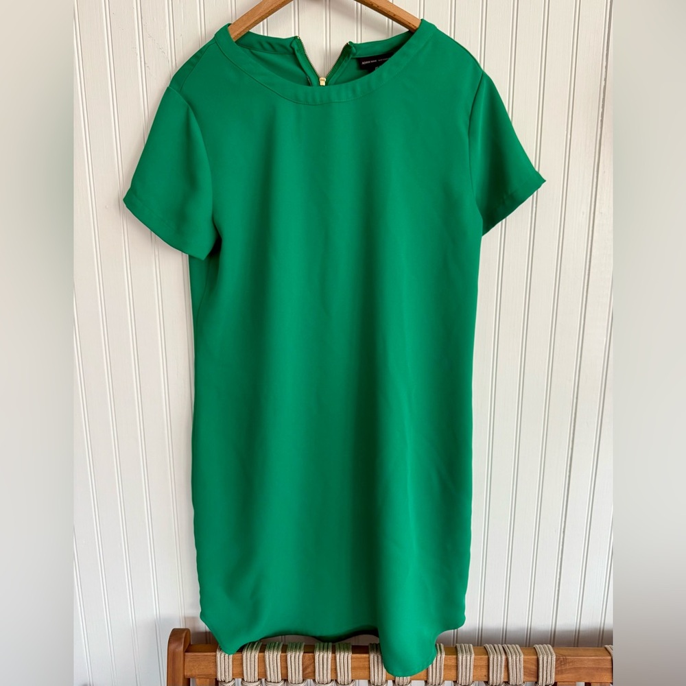 Adrienne Vittadini Bright Green Mini Dress size 8